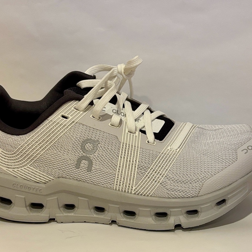ON Women's White Sneakers